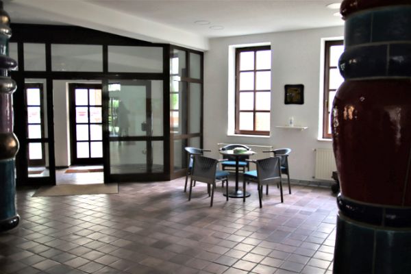 07gh-foyer2A30E7621-985E-2F7A-01CA-C8FF1565CACA.jpg